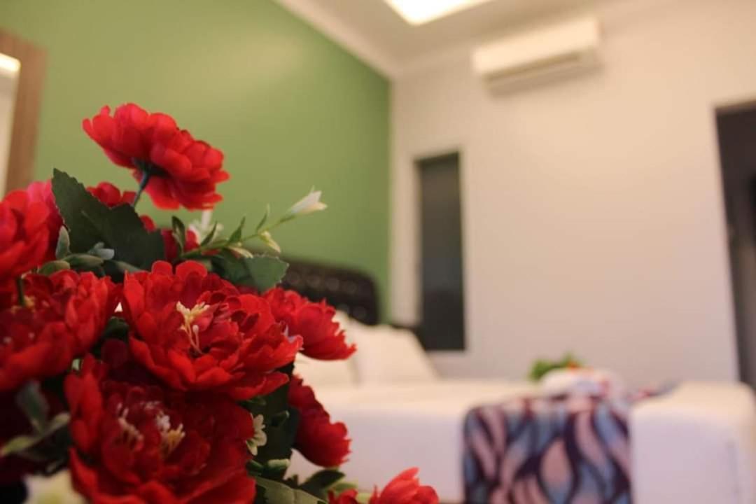 Ghazrins Desaru Hotel Pengerang Buitenkant foto