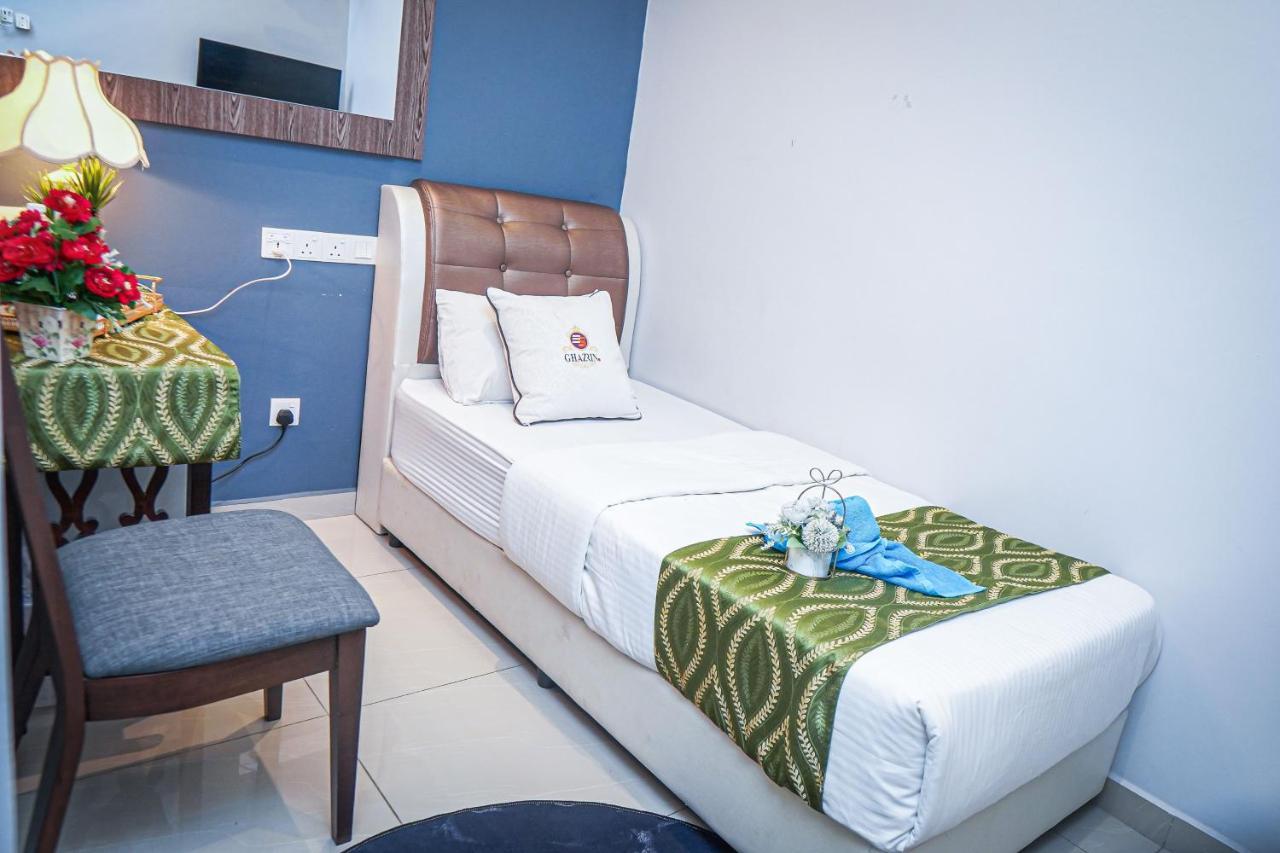 Ghazrins Desaru Hotel Pengerang Buitenkant foto