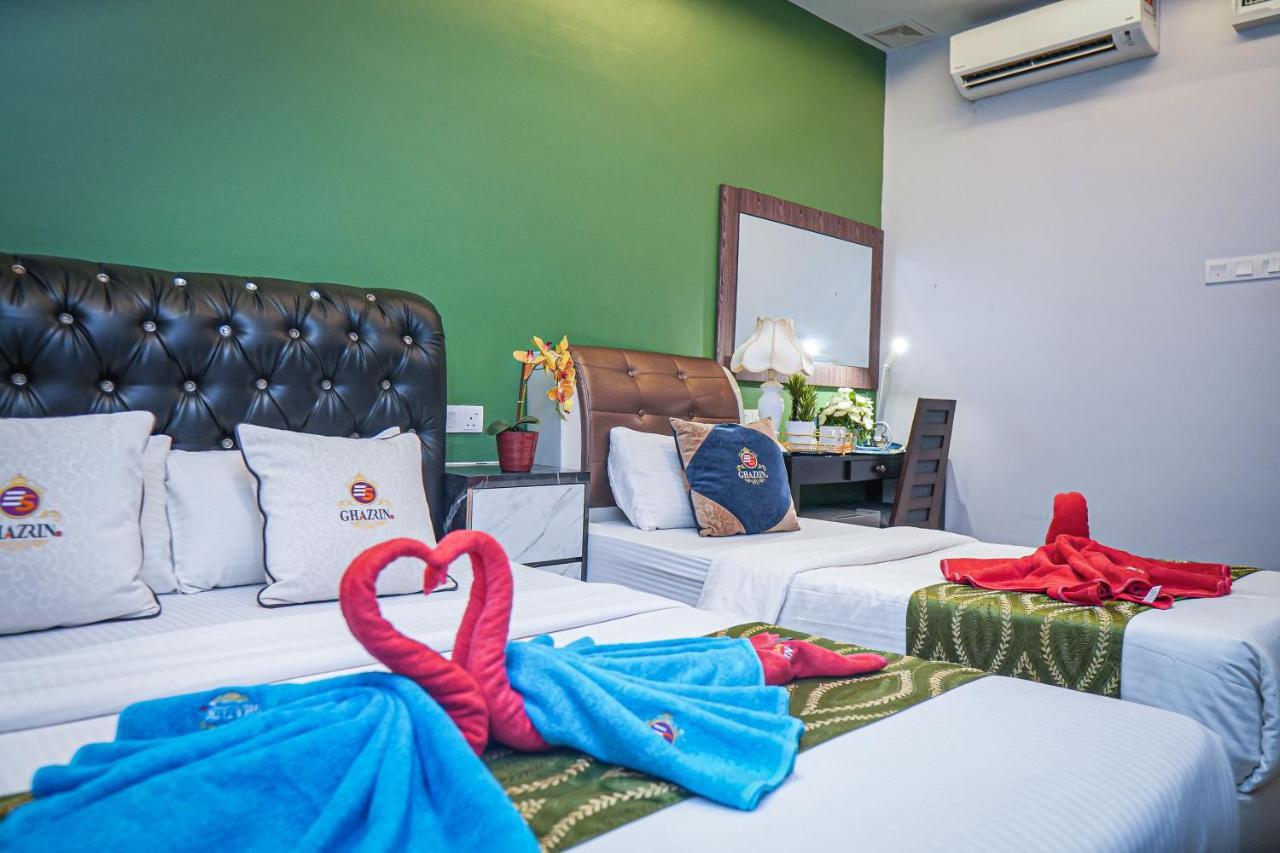 Ghazrins Desaru Hotel Pengerang Buitenkant foto