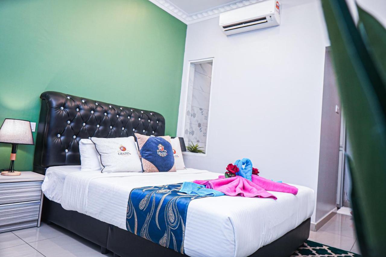 Ghazrins Desaru Hotel Pengerang Buitenkant foto